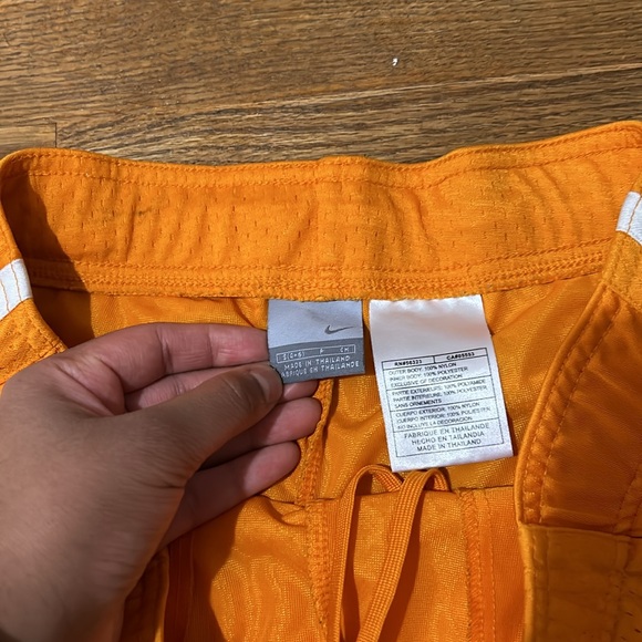 Nike running shorts - Picture 3 of 4